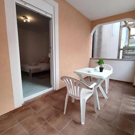 Summer Vibe Apartman Vir