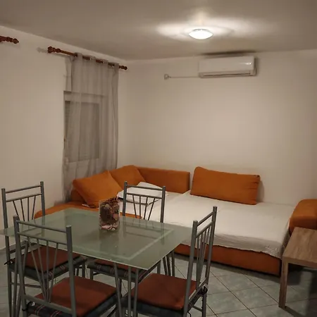 Apartment Summer Vibe